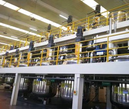 齊魯製藥提煉車間污草莓视频免费下载裝置